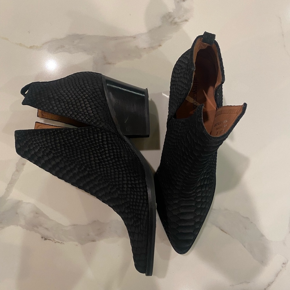 Jeffrey Campbell Womens Black Snake Bootie